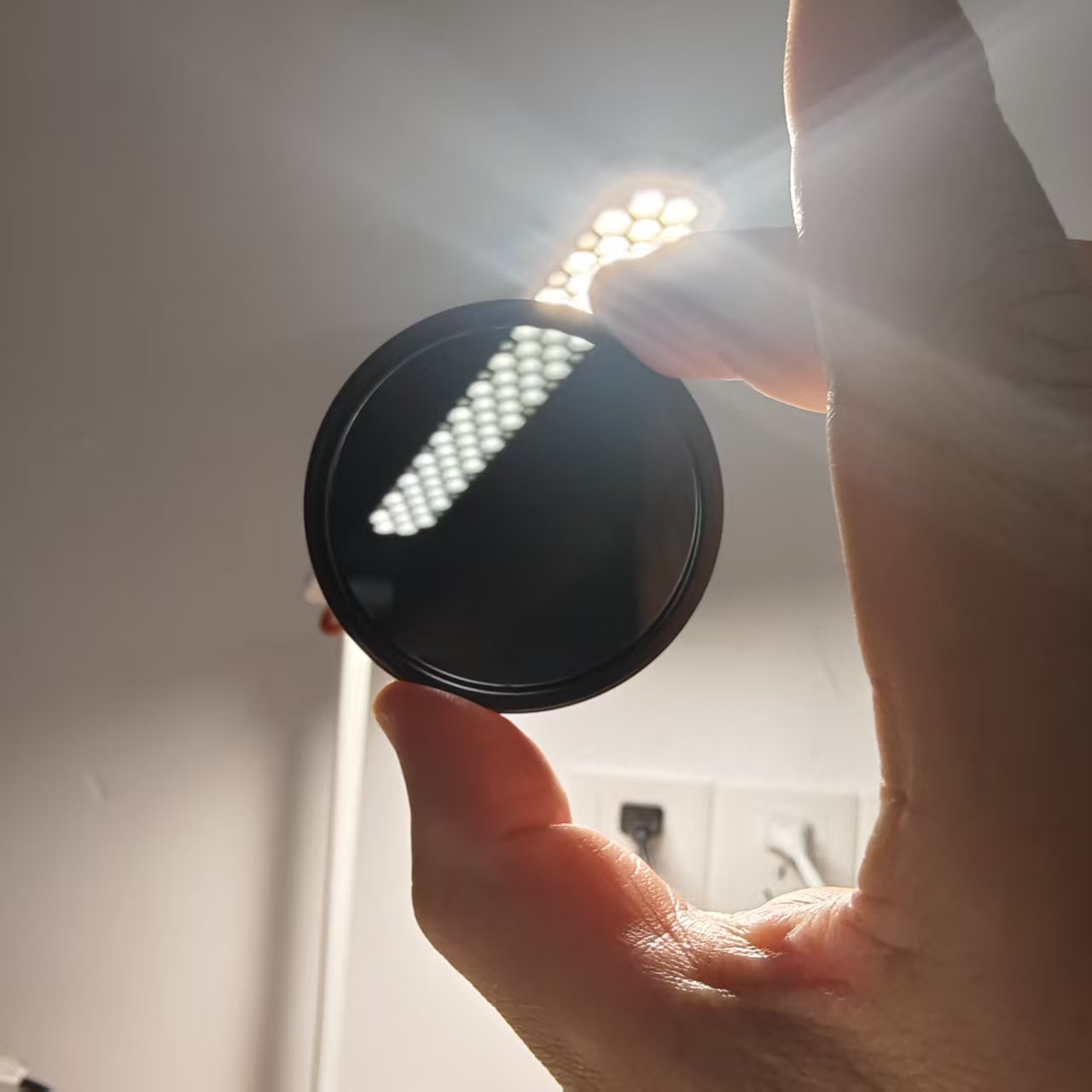 Lighting Glass Photography - 52mm 프레임 렌즈는 가시광선을 2% 감소시킵니다.